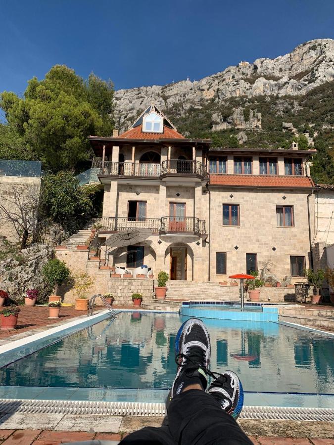 Villa Celaj “The Castle” Kruje Exterior photo